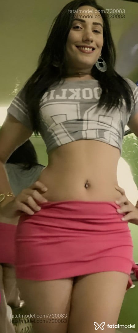 Acompanhante mulher trans morena (o) de olhos castanhos - Megan