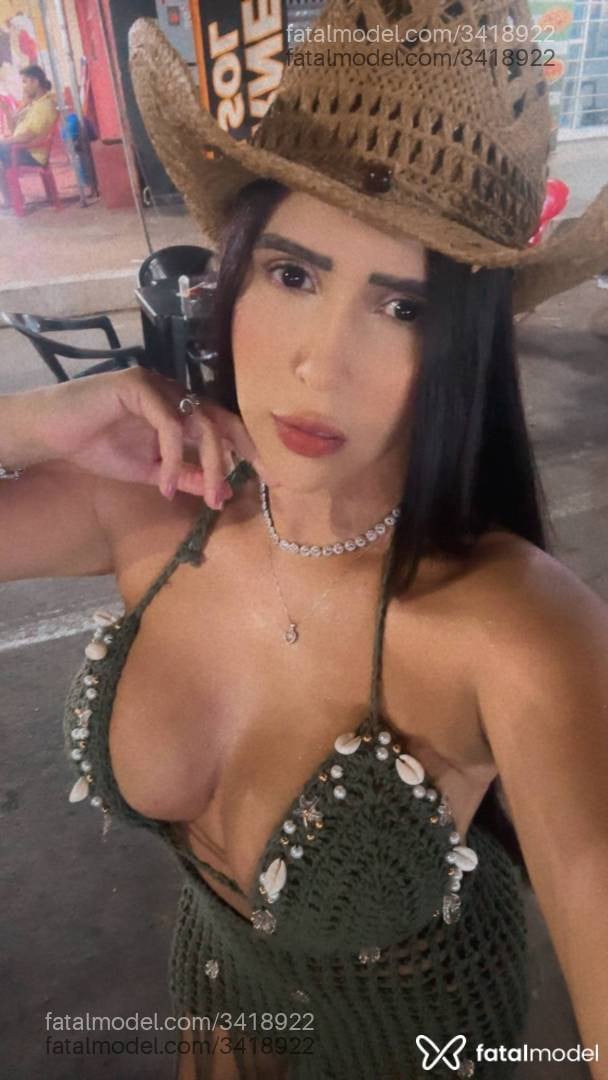 Acompanhante mulher com cabelo castanho de olhos castanhos - Rafaela