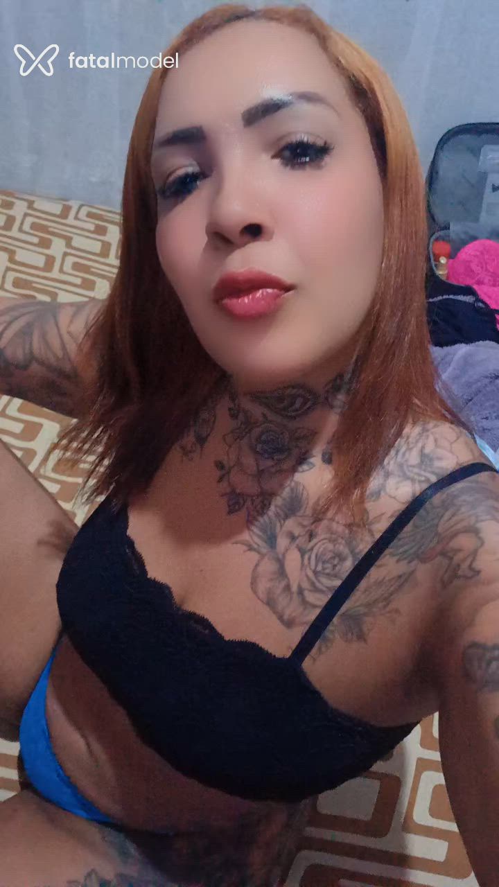 Acompanhante mulher ruiva (o) de olhos castanhos - Marcela