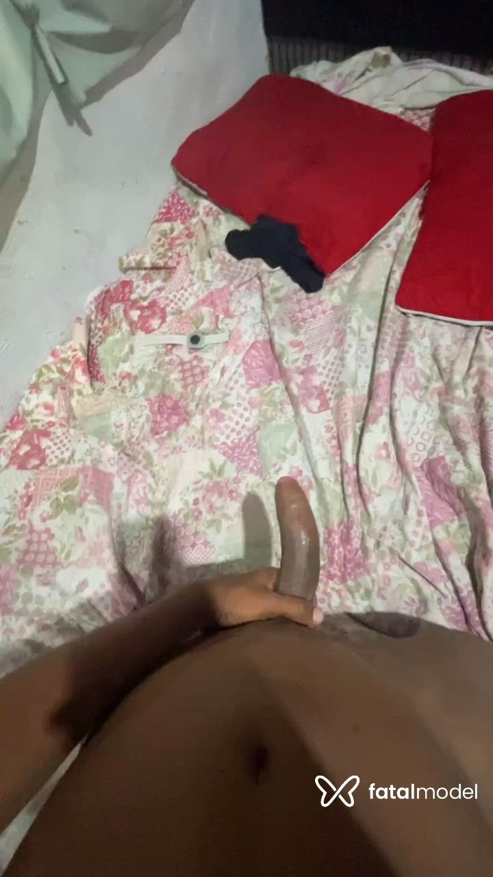 Acompanhante homem morena (o) de olhos castanhos - Morenogg