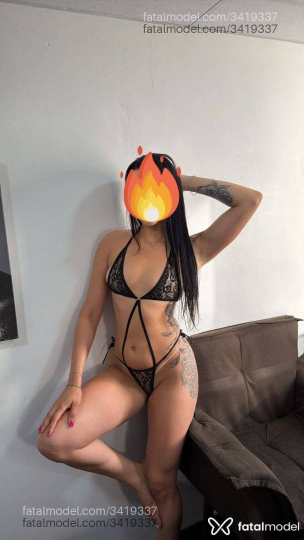 Acompanhante mulher morena (o) de olhos castanhos - Larissa