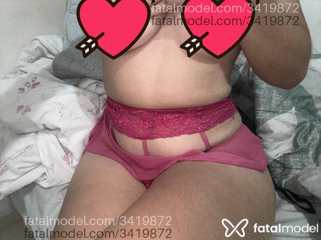 Acompanhante mulher com cabelo castanho de olhos castanhos em Virtual - Angell