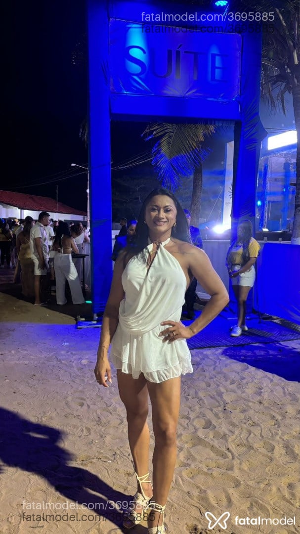 Acompanhante mulher morena (o) de olhos castanhos - Bruna Karen