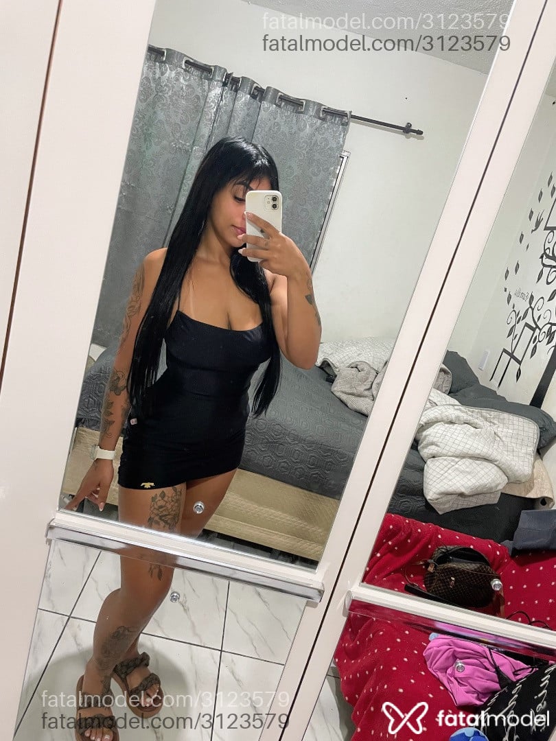 Acompanhante mulher morena (o) de olhos castanhos - Indiazinhaa