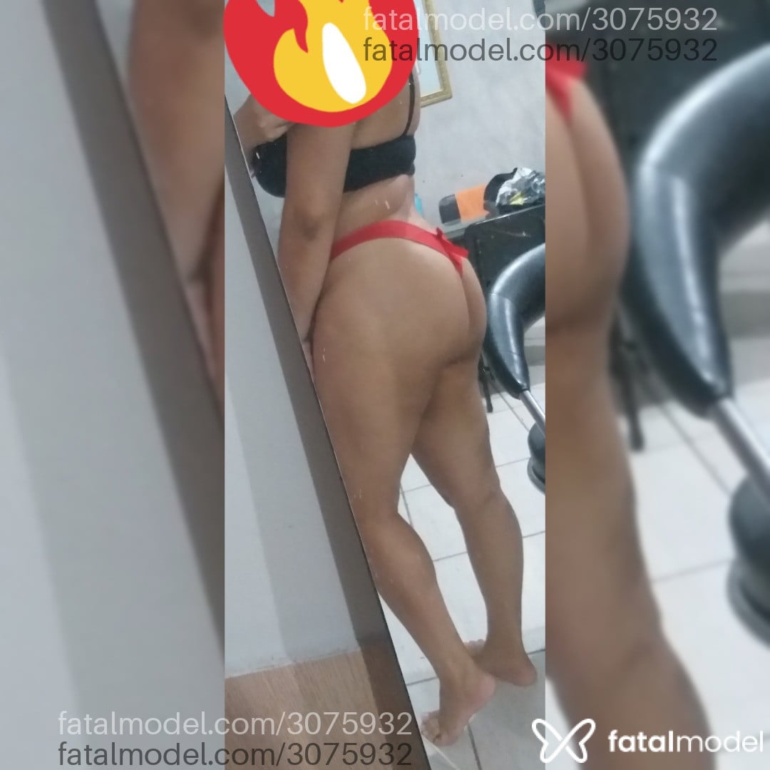 Acompanhante mulher com cabelo castanho de olhos castanhos - Aruna Rizzo Acompanhante mulher com cabelo castanho de olhos castanhos - Aruna Rizzo