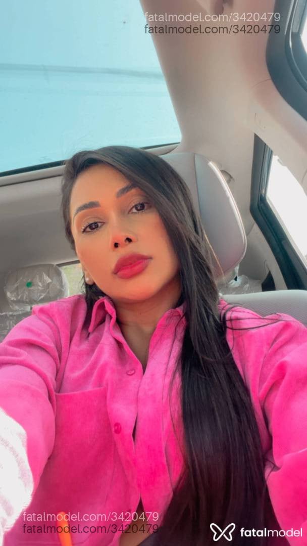 Acompanhante mulher morena (o) de olhos castanhos - Pietra Muniz