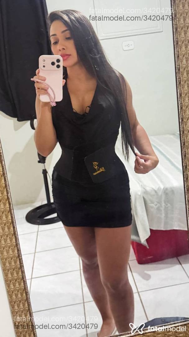 Acompanhante mulher morena (o) de olhos castanhos - Pietra Muniz
