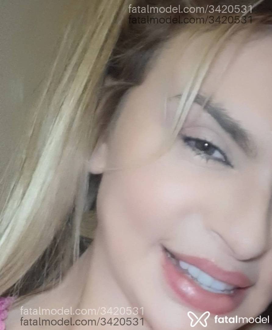 Acompanhante mulher loira (o) de olhos verdes - Rafaella Oliveira