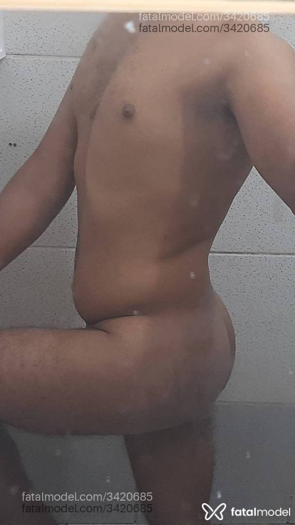 Acompanhante homem morena (o) de olhos pretos - Nickioliveir