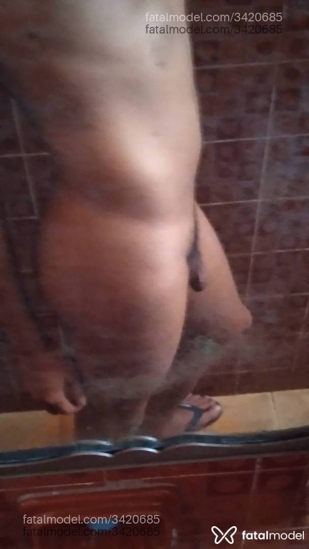 Acompanhante homem morena (o) de olhos pretos em Santarém - Nickioliveir