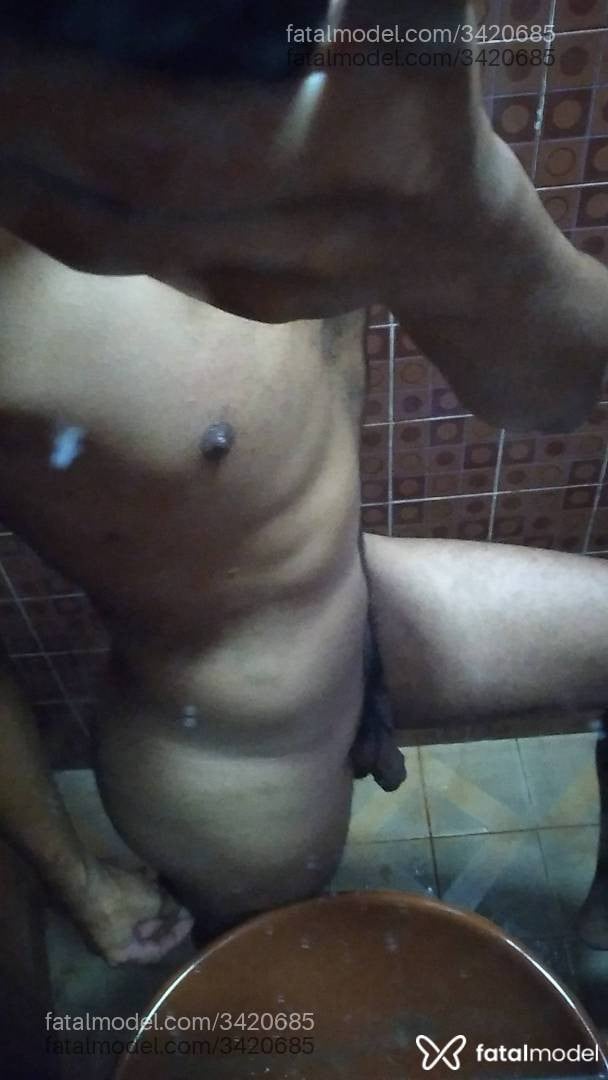 Acompanhante homem morena (o) de olhos pretos - Nickioliveir Acompanhante homem morena (o) de olhos pretos - Nickioliveir