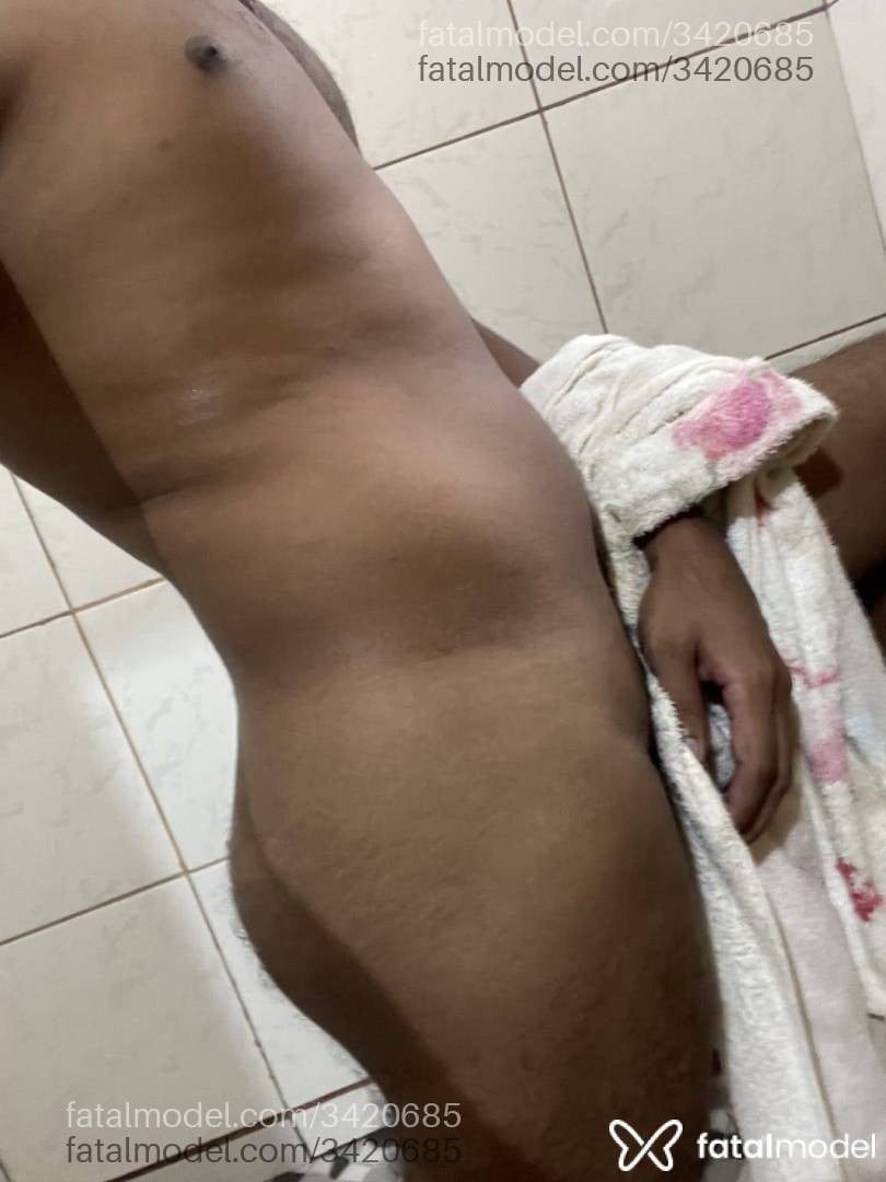 Acompanhante homem morena (o) de olhos pretos em Santarém - Nickioliveir