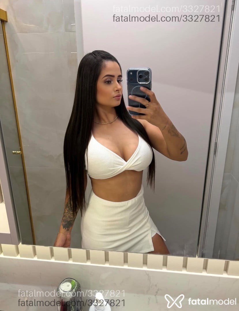 Acompanhante mulher morena (o) de olhos castanhos - Luísa