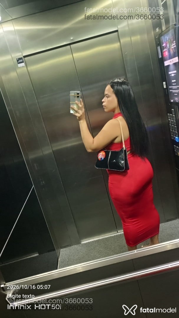 Acompanhante mulher trans morena (o) de olhos castanhos - Paloma Dias