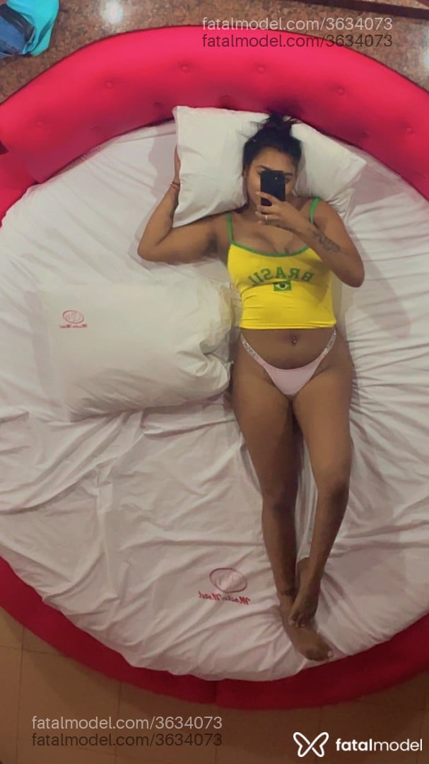 Acompanhante mulher com cabelo castanho de olhos castanhos - Niky