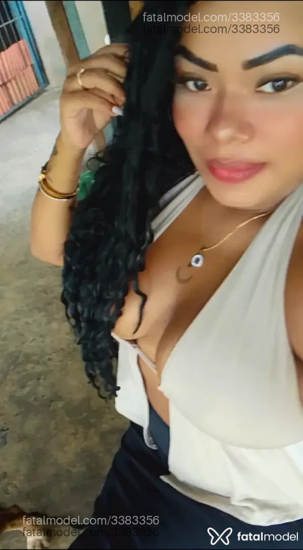 Acompanhante mulher morena (o) de olhos pretos - Nix Rm