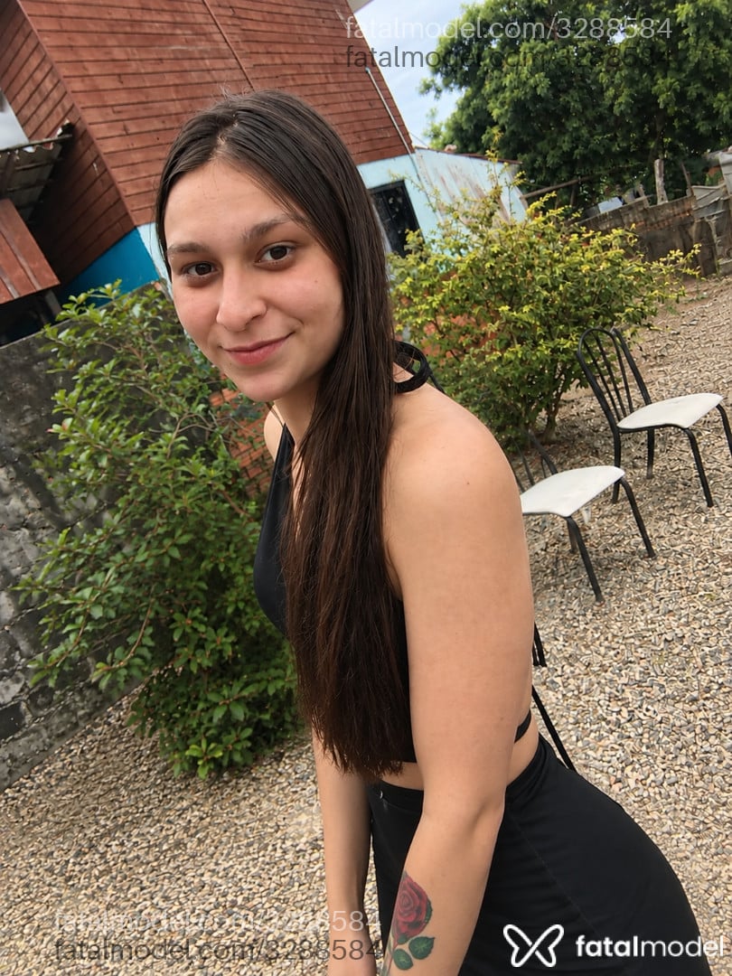 Acompanhante mulher com cabelo castanho de olhos castanhos - Dudinhaa