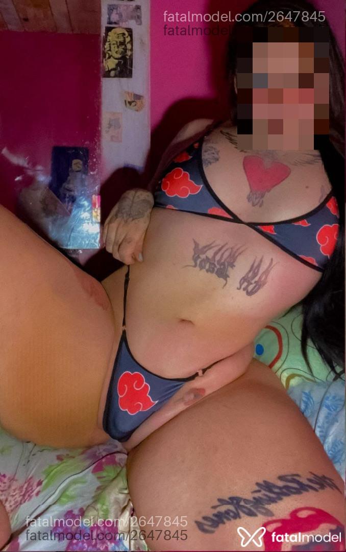 Acompanhante mulher trans morena (o) de olhos pretos - Nath Poison