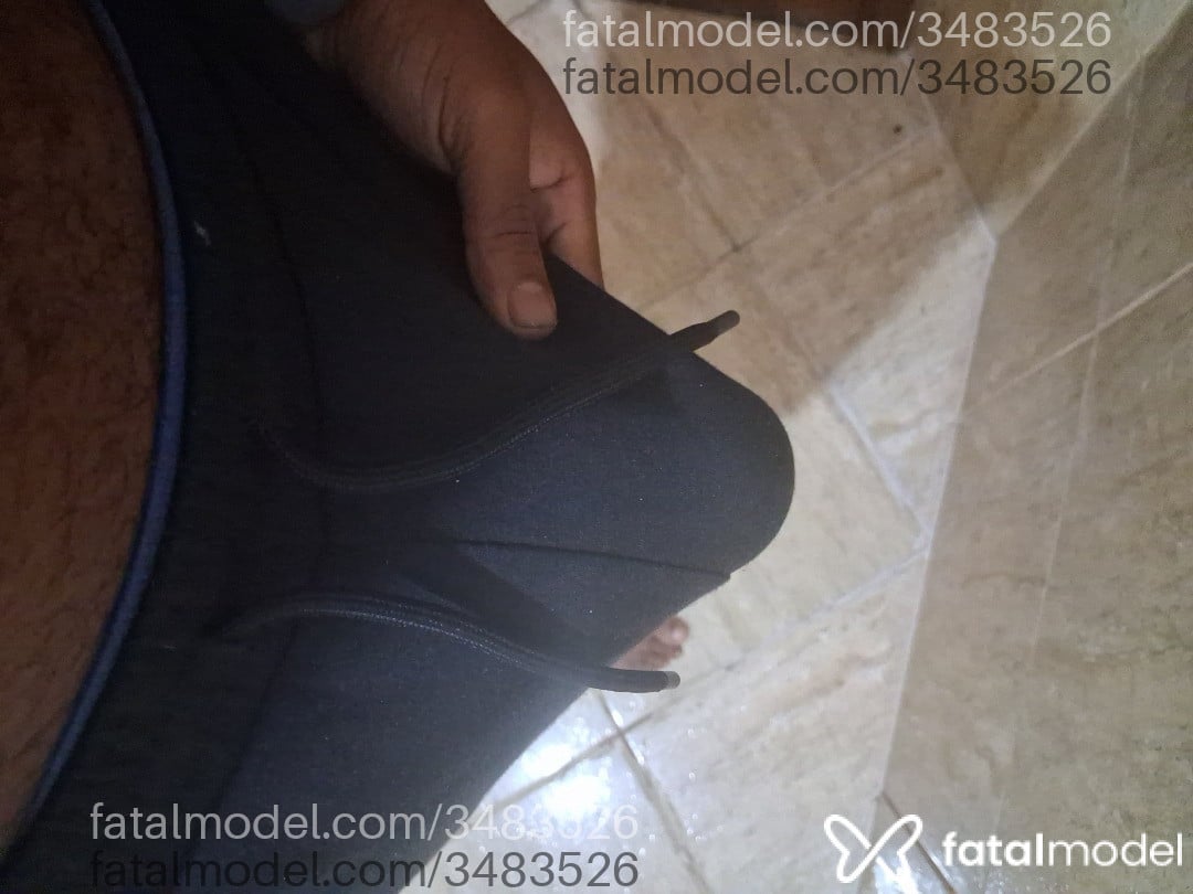 Acompanhante homem com cabelo castanho de olhos castanhos - Matheus
