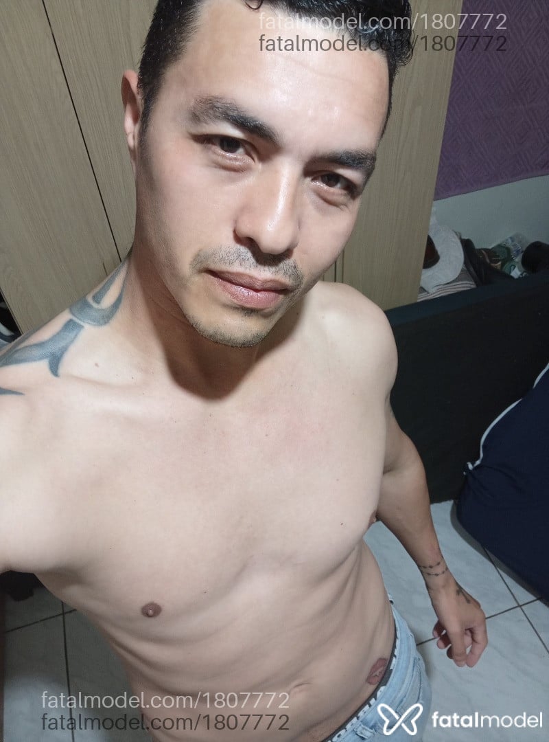 Acompanhante homem morena (o) de olhos castanhos - Jovane