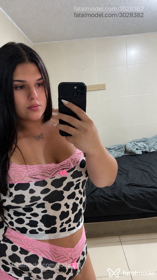 Acompanhante mulher trans morena (o) de olhos castanhos - Jade