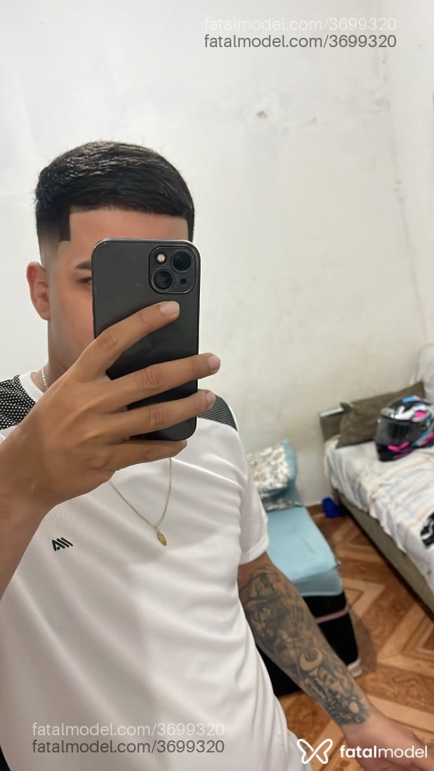 Acompanhante homem morena (o) de olhos pretos - Juninho