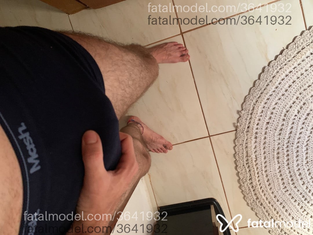 Acompanhante homem com cabelo castanho de olhos castanhos - Joao Marcos