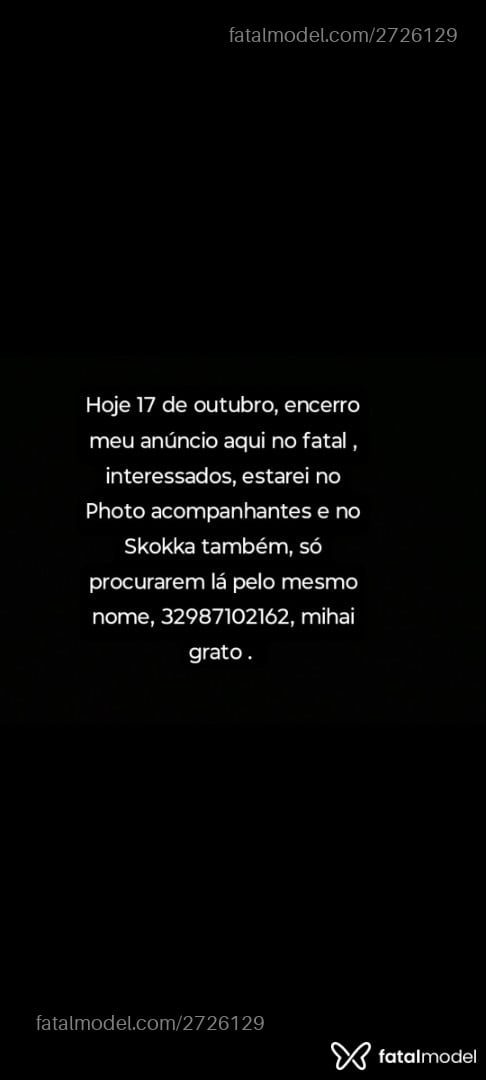 Acompanhante homem com cabelo grisalho de olhos mel - Mihai Malik Gruia