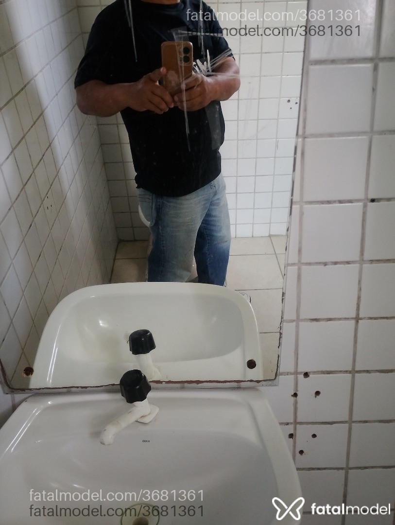 Acompanhante homem morena (o) de olhos castanhos - Rodrigo