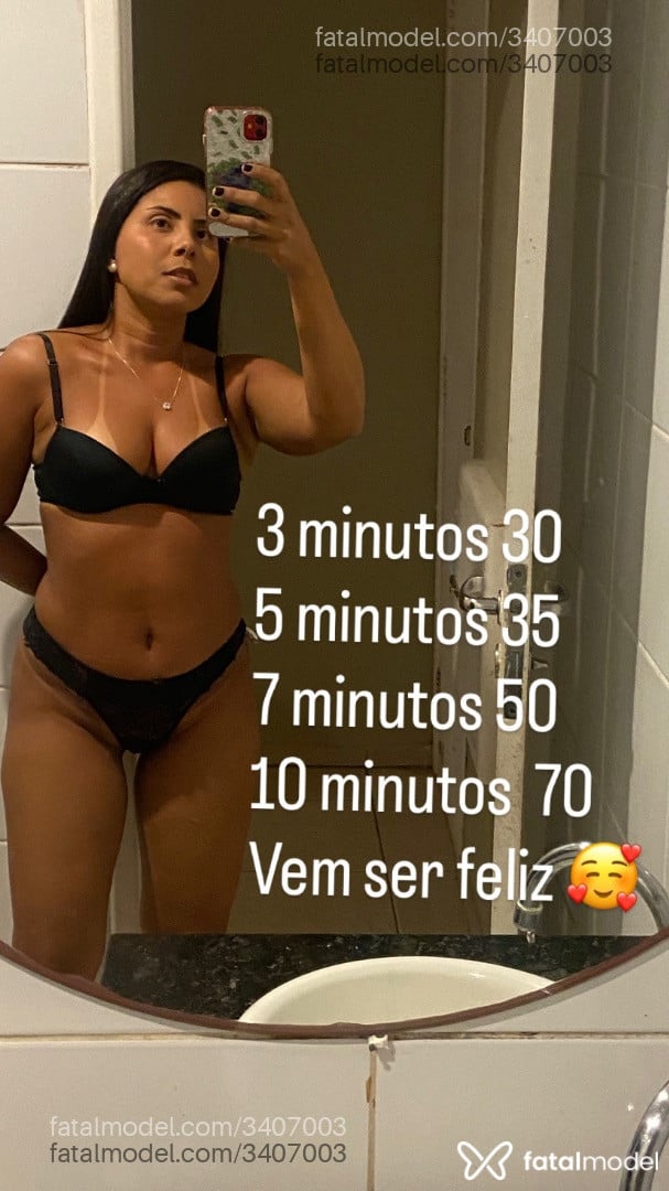 Acompanhante mulher morena (o) de olhos pretos - Dedeza