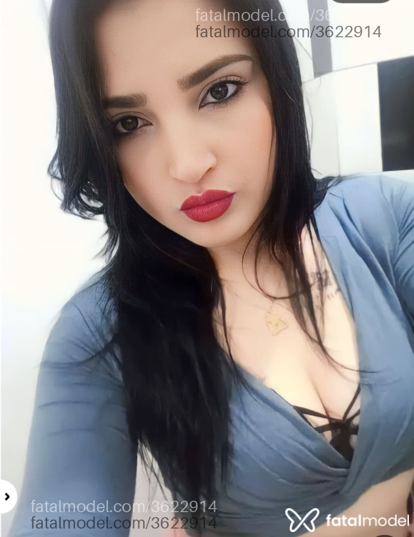 Acompanhante mulher morena (o) de olhos castanhos - Iza Aguiar