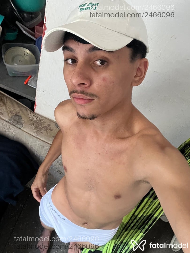 Acompanhante homem morena (o) de olhos castanhos - Robson Melo