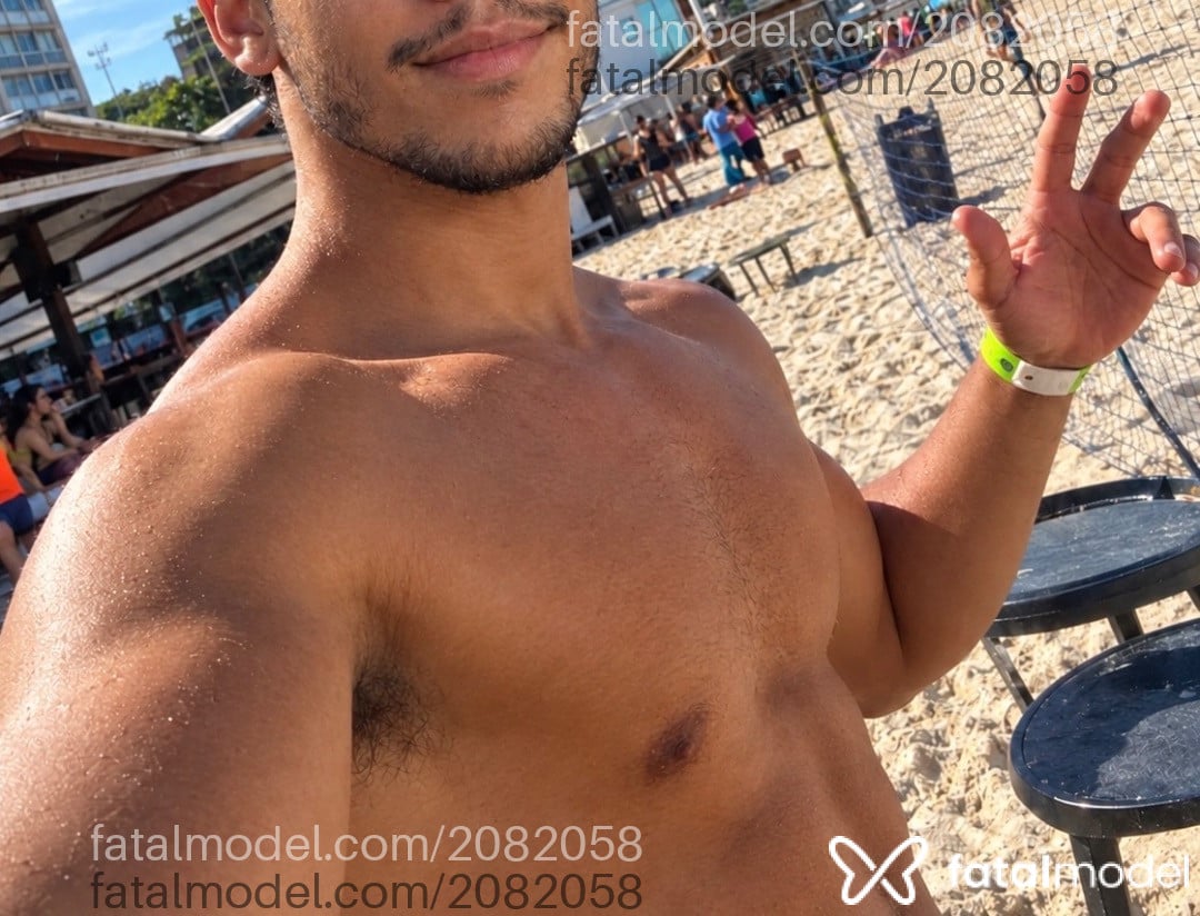 Acompanhante homem morena (o) de olhos castanhos - Marcelo