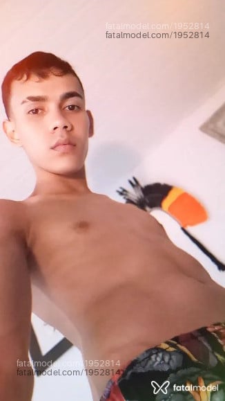 Acompanhante homem morena (o) de olhos castanhos - Antony
