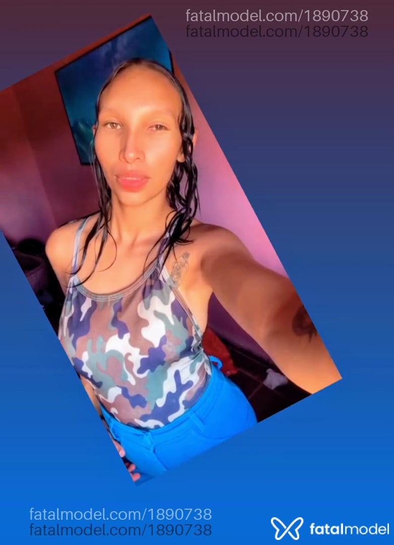 Acompanhante mulher morena (o) de olhos verdes - Bruninha