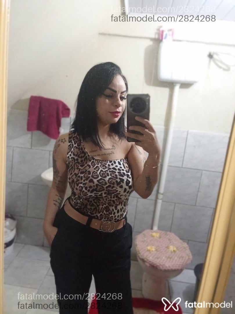 Acompanhante mulher morena (o) de olhos castanhos - Chris Morena