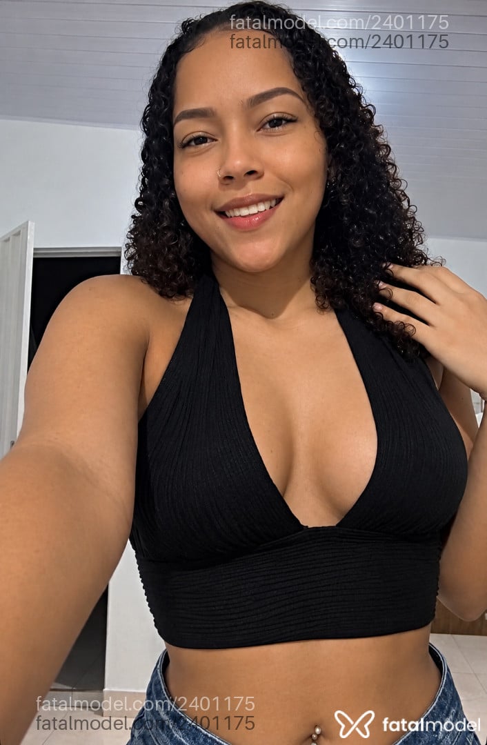 Acompanhante mulher com cabelo castanho de olhos pretos - Barbara