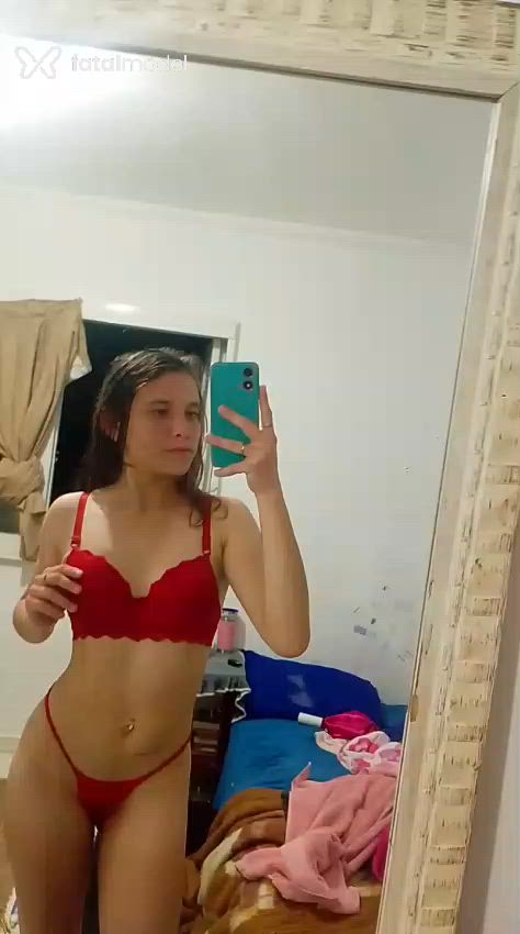 Acompanhante mulher loira (o) de olhos azuis - Sofia Mendes