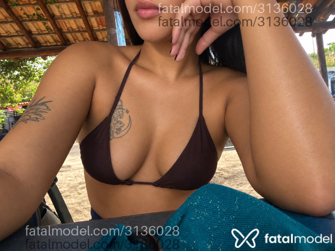Acompanhante mulher morena (o) de olhos castanhos - Barbxy alves
