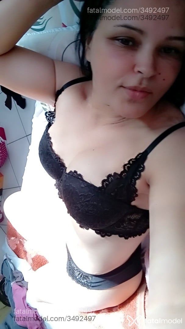 Acompanhante mulher morena (o) de olhos castanhos - Gabi