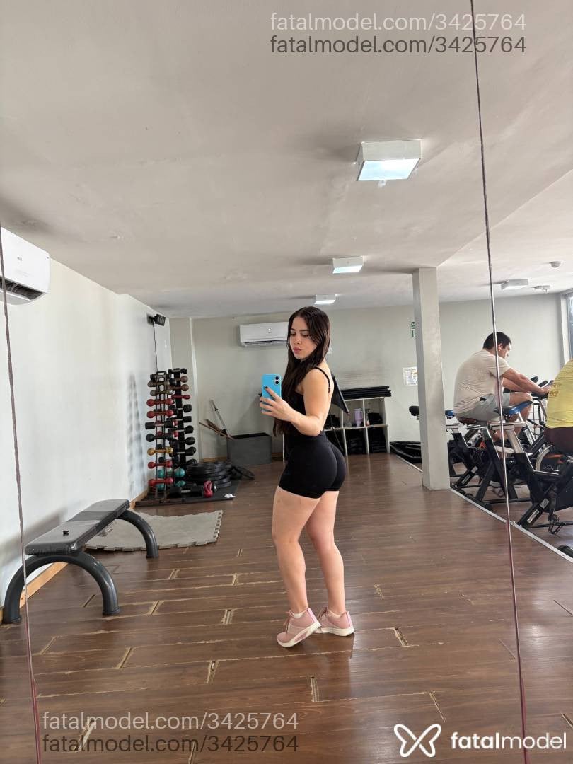 Acompanhante mulher morena (o) de olhos castanhos - Bella Sofia