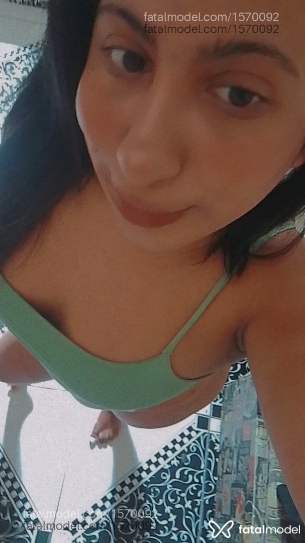 Acompanhante mulher morena (o) de olhos castanhos - Jade