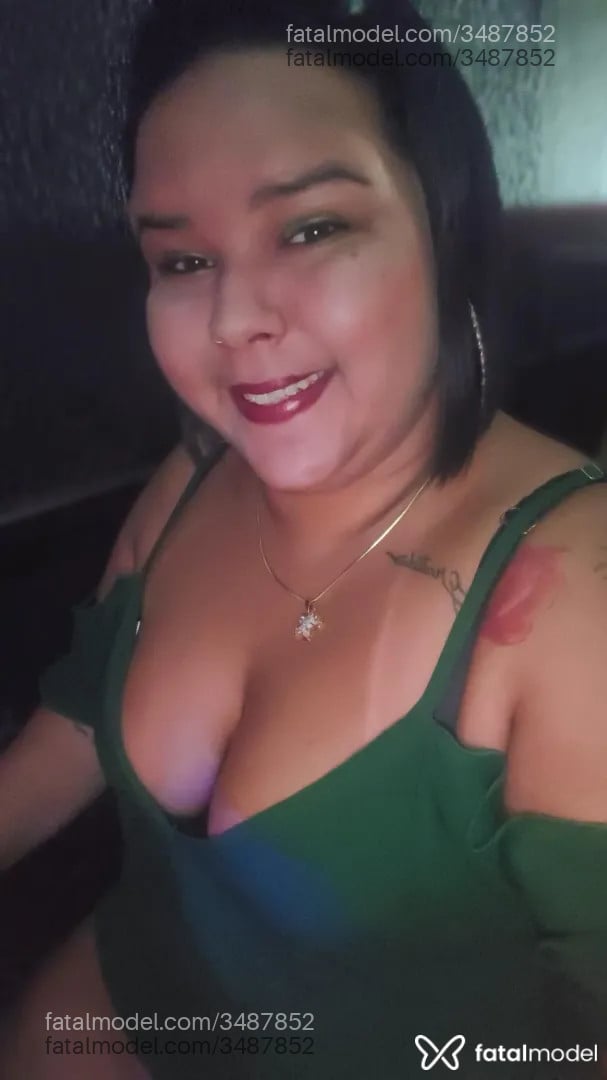 Acompanhante mulher morena (o) de olhos castanhos - Roh