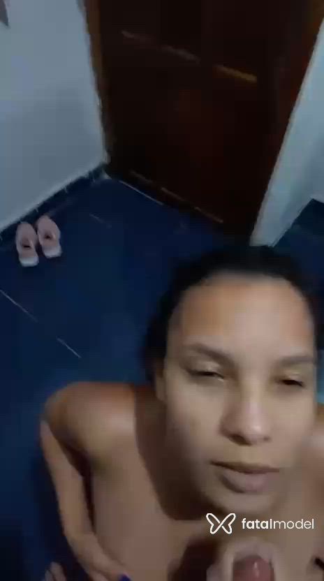 Acompanhante mulher morena (o) de olhos castanhos - Mavi Preta