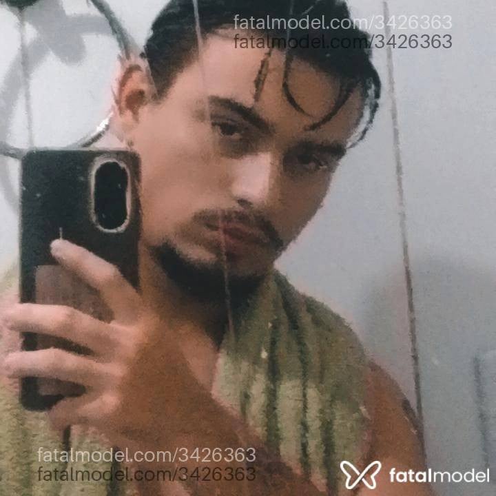 Acompanhante homem morena (o) de olhos castanhos - Samuel
