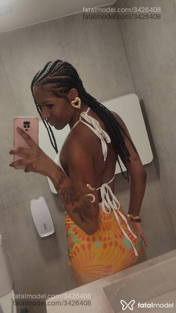 Acompanhante mulher com cabelo castanho de olhos castanhos em Brasília - Becky