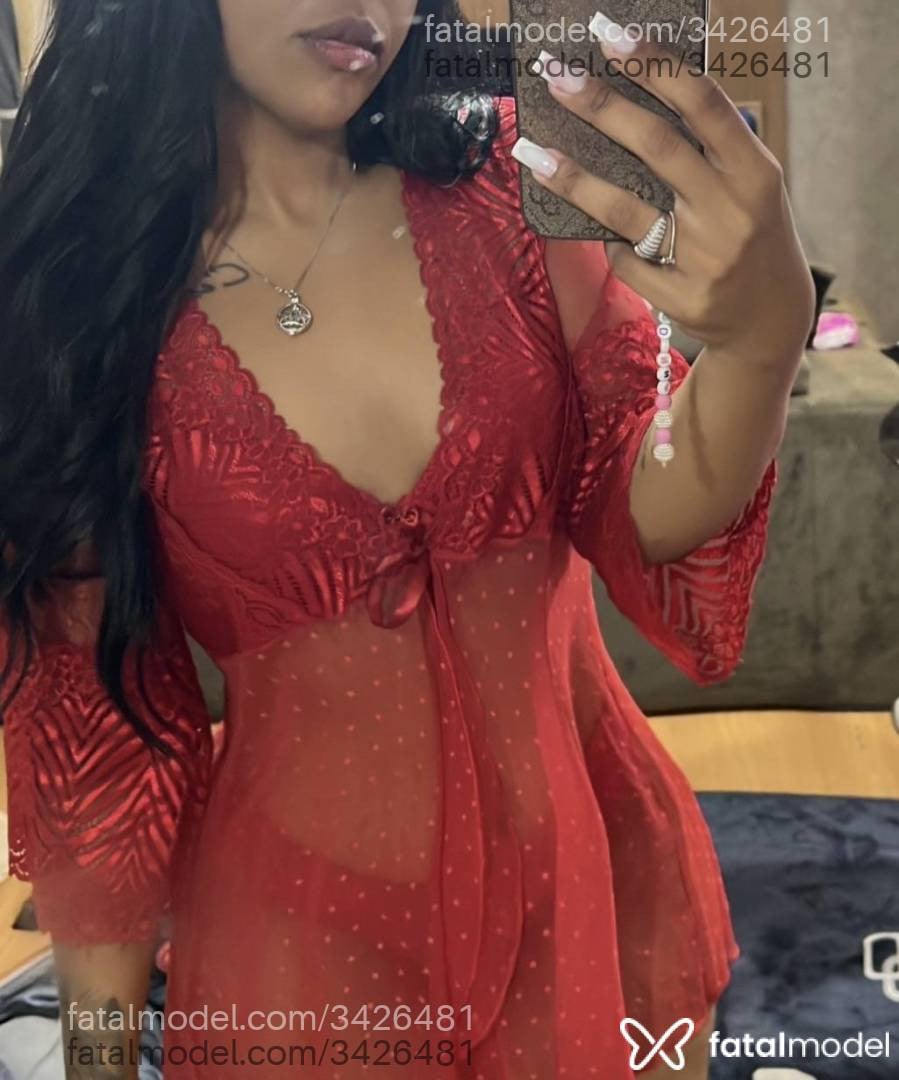 Acompanhante mulher morena (o) de olhos pretos - Jade Souza