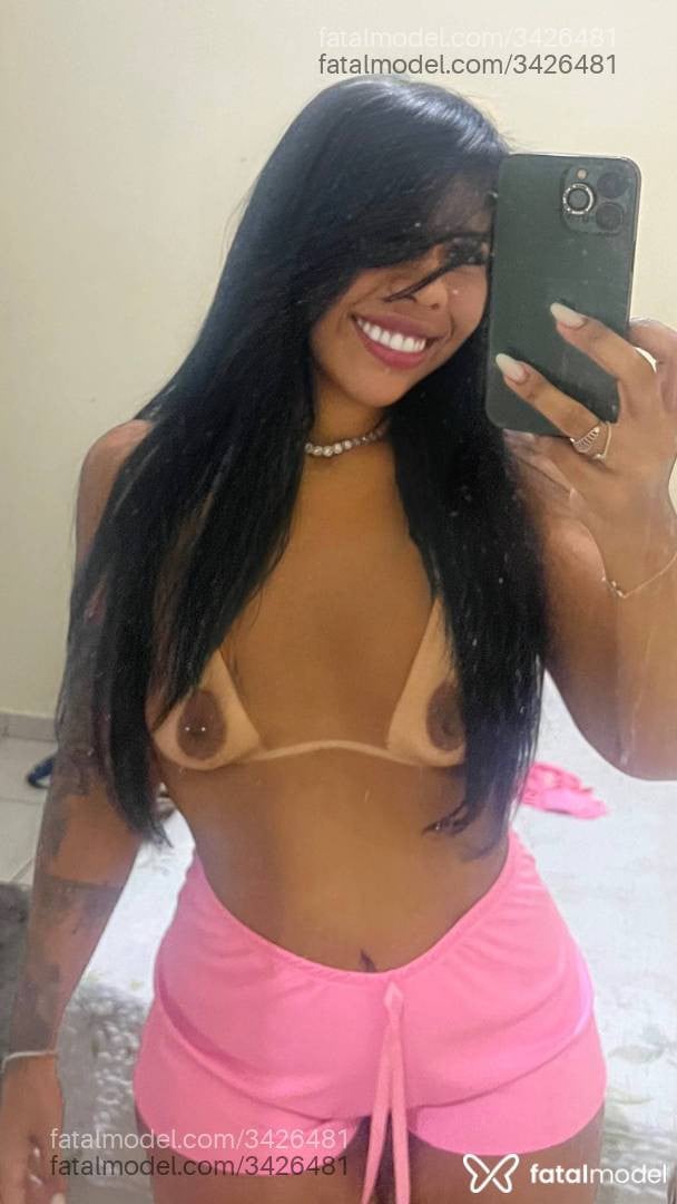 Acompanhante mulher morena (o) de olhos pretos - Jade Souza