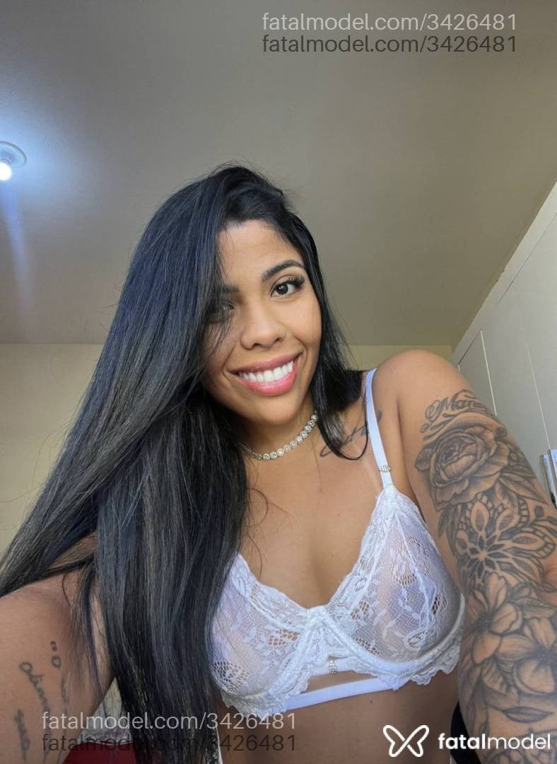 Acompanhante mulher morena (o) de olhos pretos - Jade Souza