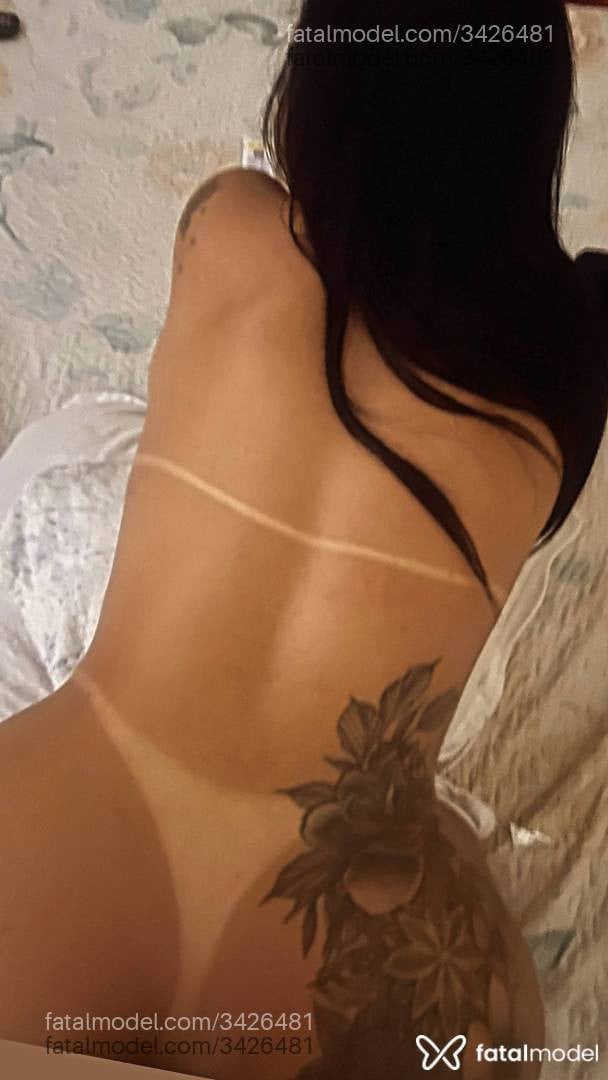Acompanhante mulher morena (o) de olhos pretos - Jade Souza